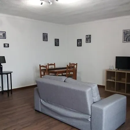 De Ca - Com Acesso Independente E Kitchenette *