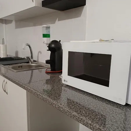 De Ca - Com Acesso Independente E Kitchenette Lousã