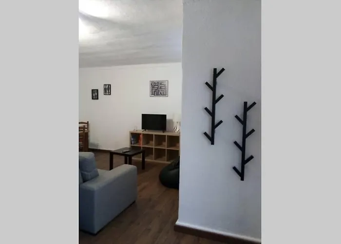 De Cá - Com Acesso Independente E Kitchenette * Lousã